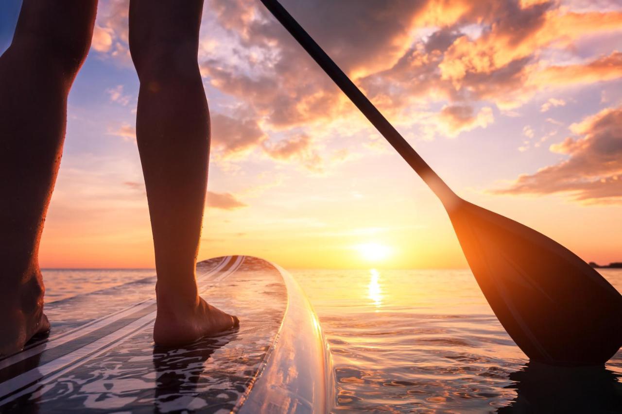 Avani Plus Fares Maldives Resort - 50 Percent Off On Seaplane Transfer For Minimum Stay Of 3 Nights And More For Stays Until 31 October 2025 Kendhoo Buitenkant foto