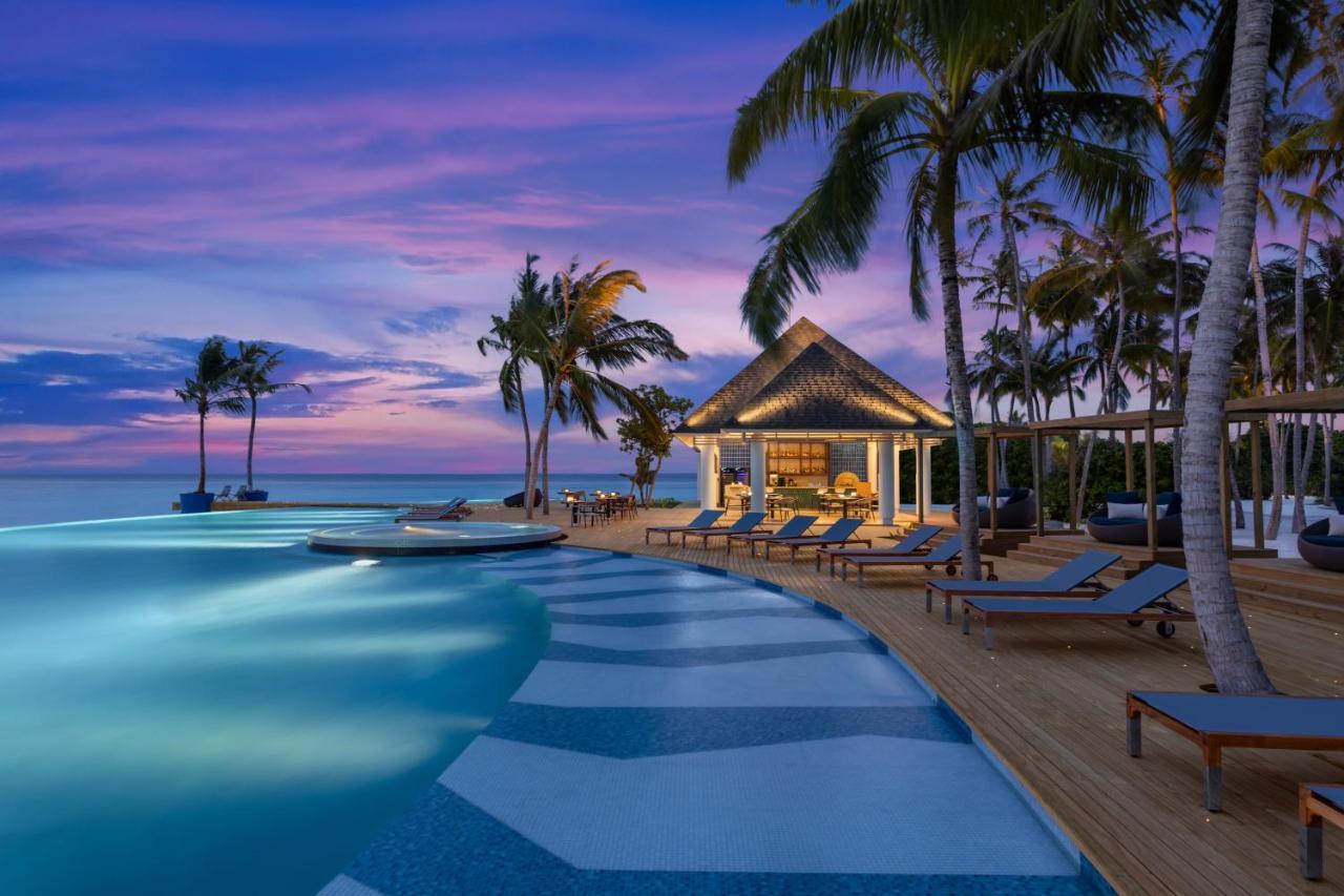 Avani Plus Fares Maldives Resort - 50 Percent Off On Seaplane Transfer For Minimum Stay Of 3 Nights And More For Stays Until 31 October 2025 Kendhoo Buitenkant foto
