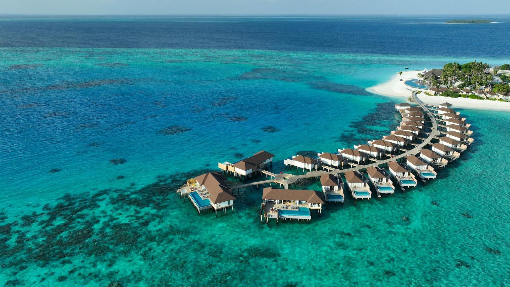 Avani Plus Fares Maldives Resort - 50 Percent Off On Seaplane Transfer For Minimum Stay Of 3 Nights And More For Stays Until 31 October 2025 Kendhoo Buitenkant foto
