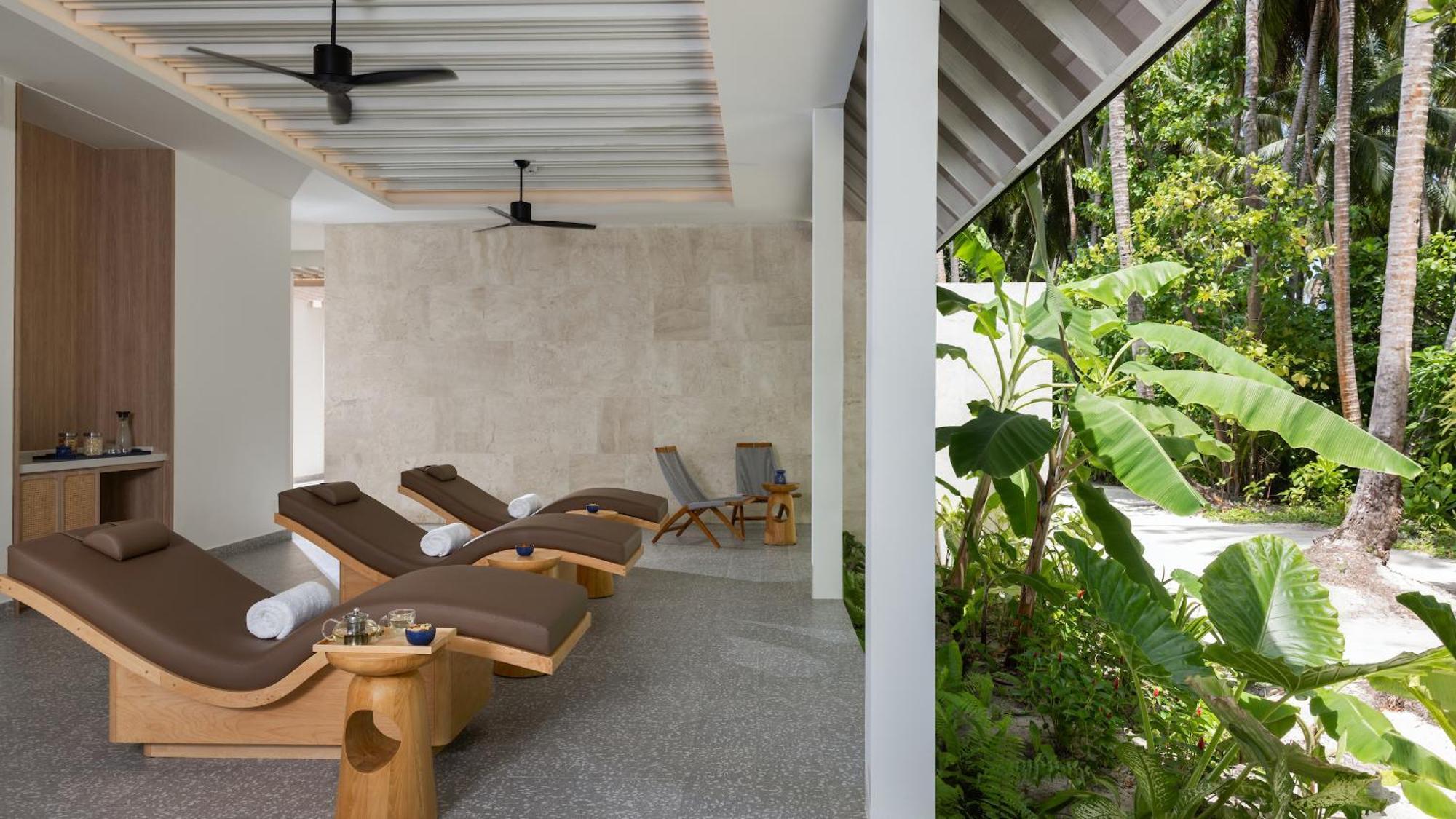 Avani Plus Fares Maldives Resort - 50 Percent Off On Seaplane Transfer For Minimum Stay Of 3 Nights And More For Stays Until 31 October 2025 Kendhoo Buitenkant foto