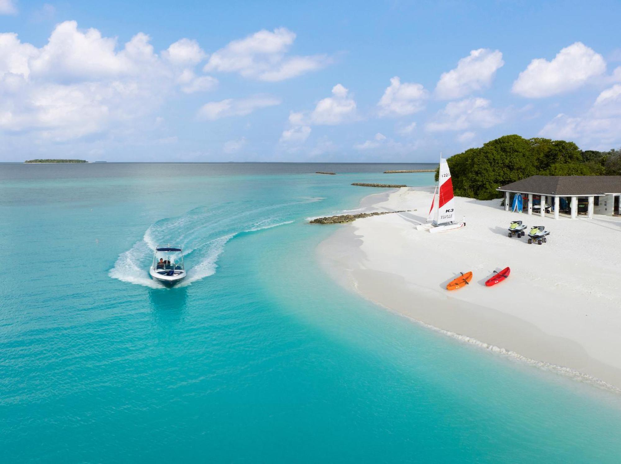Avani Plus Fares Maldives Resort - 50 Percent Off On Seaplane Transfer For Minimum Stay Of 3 Nights And More For Stays Until 31 October 2025 Kendhoo Buitenkant foto