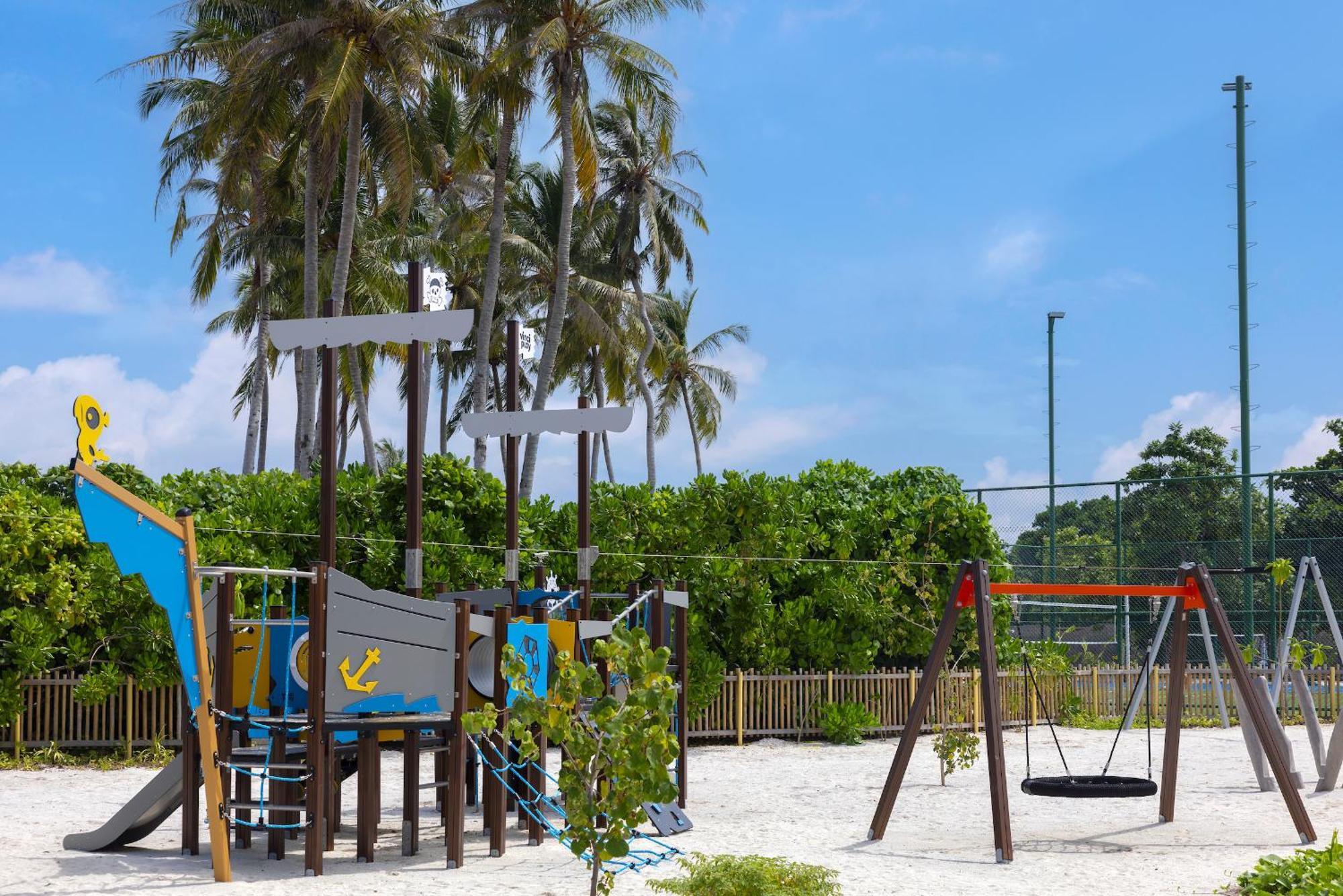 Avani Plus Fares Maldives Resort - 50 Percent Off On Seaplane Transfer For Minimum Stay Of 3 Nights And More For Stays Until 31 October 2025 Kendhoo Buitenkant foto