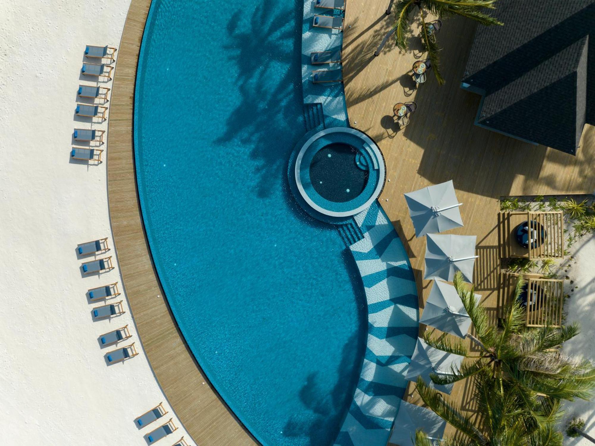 Avani Plus Fares Maldives Resort - 50 Percent Off On Seaplane Transfer For Minimum Stay Of 3 Nights And More For Stays Until 31 October 2025 Kendhoo Buitenkant foto